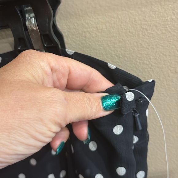 NWT LIZ & CO black polka dots fit flare 1/2 pleated skirt lined side zipper 16 - Picture 5 of 11